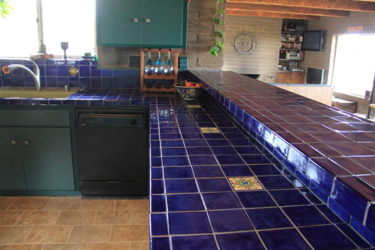 talavera tile design idea kitchen